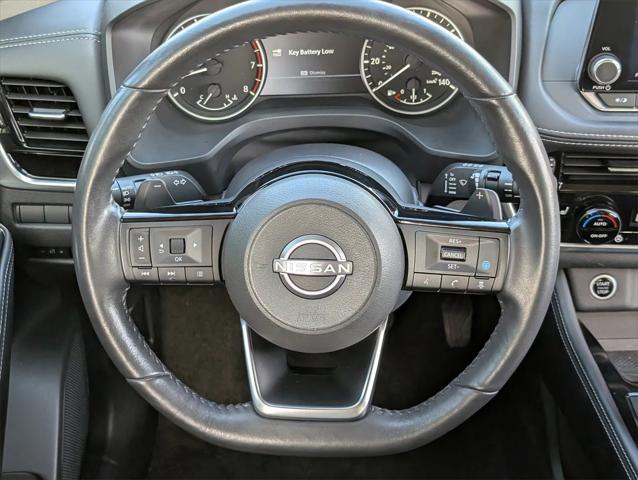 Photo of 2022 Super Black Nissan Rogue