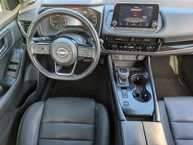 Photo of 2022 Super Black Nissan Rogue