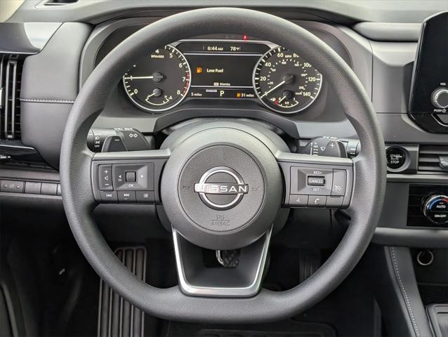 Photo of 2025 Super Black Nissan Pathfinder