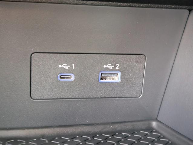 Photo of 2025 Super Black Nissan Pathfinder