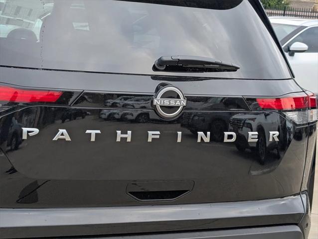 Photo of 2025 Super Black Nissan Pathfinder