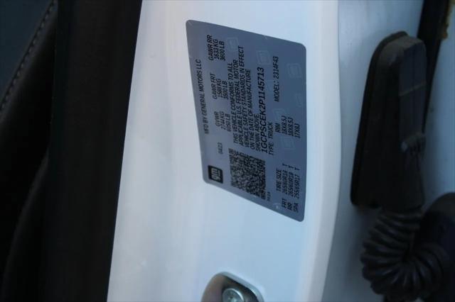 Photo of 2023 Summit White Chevrolet Colorado