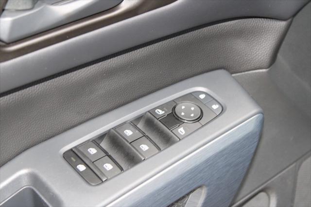 Photo of 2024 Gun Metallic Nissan Pathfinder
