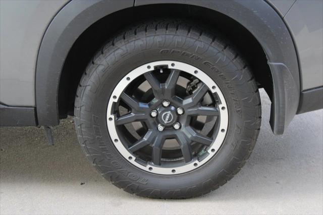 Photo of 2024 Gun Metallic Nissan Pathfinder