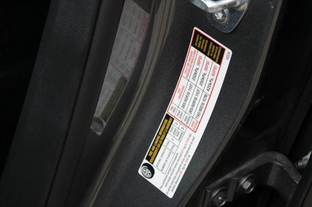 Photo of 2024 Gun Metallic Nissan Pathfinder