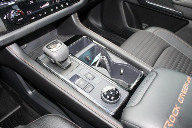 Photo of 2024 Gun Metallic Nissan Pathfinder