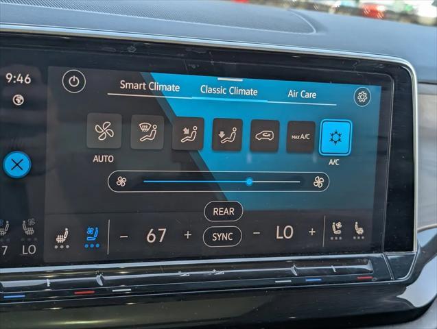 Photo of 2024 Silver Mist Volkswagen Atlas