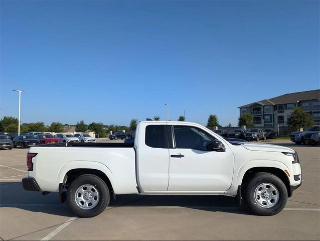 Photo of 2025 Glacier White Nissan Frontier