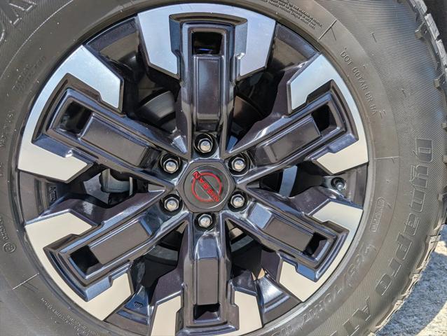 Photo of 2022 Super Black Nissan Frontier