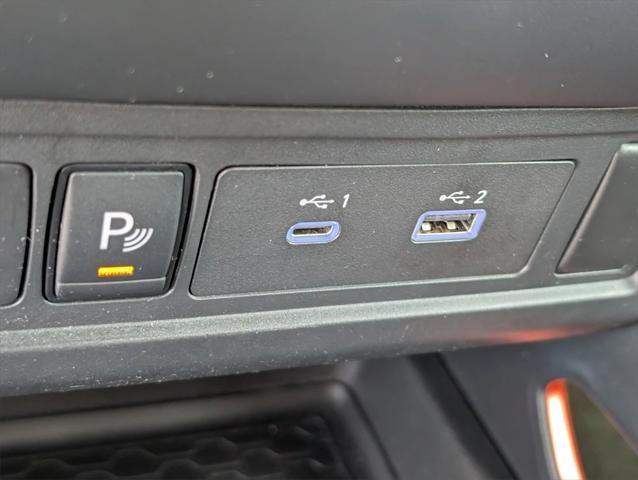 Photo of 2022 Super Black Nissan Frontier