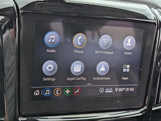 Photo of 2021 Silver Ice Metallic Chevrolet Traverse