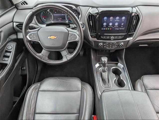 Photo of 2021 Silver Ice Metallic Chevrolet Traverse