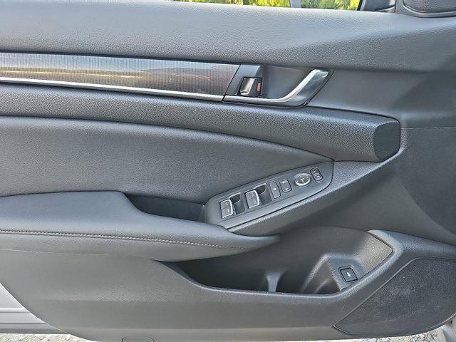Photo of 2022 Lunar Silver Metallic Honda Accord