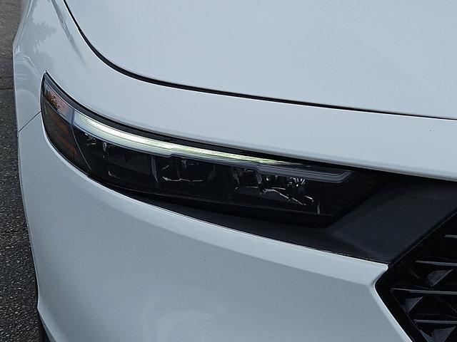 Photo of 2023 Platinum White Pearl Honda Accord