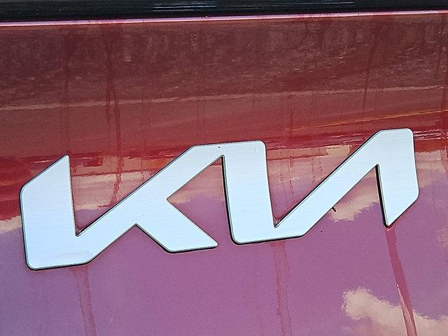 Photo of 2023 Dawning Red Kia Sportage