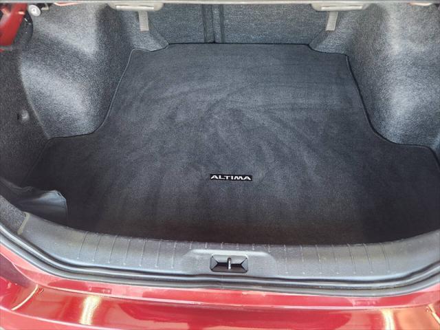 Photo of 2024 Scarlet Ember Nissan Altima