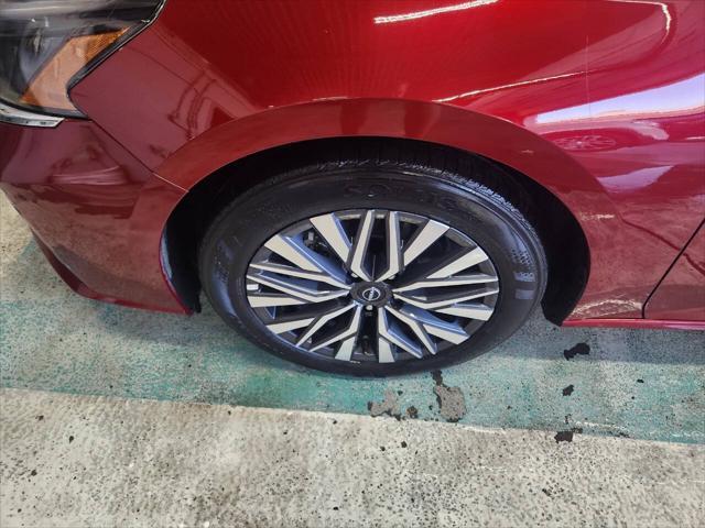 Photo of 2024 Scarlet Ember Nissan Altima