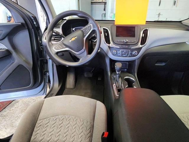 Photo of 2023 Gray Chevrolet Equinox
