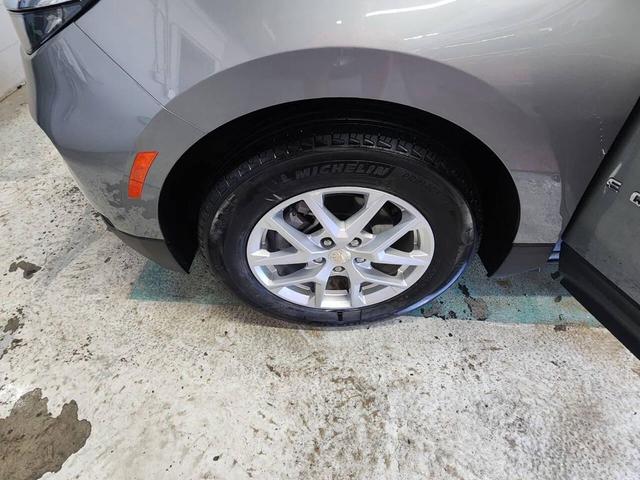 Photo of 2023 Gray Chevrolet Equinox