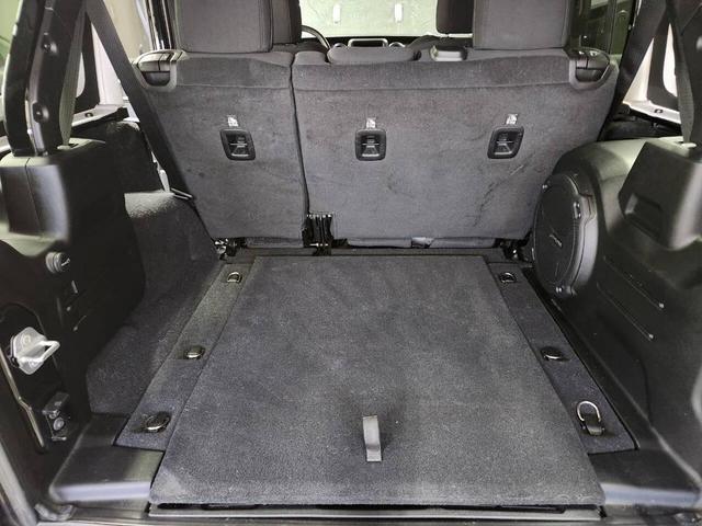 Photo of 2021 Black Clearcoat Jeep Wrangler Unlimited