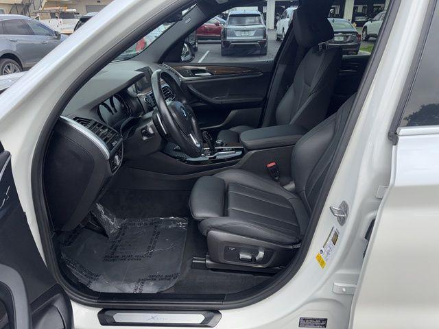 Photo of 2019 Mineral White Metallic BMW X3
