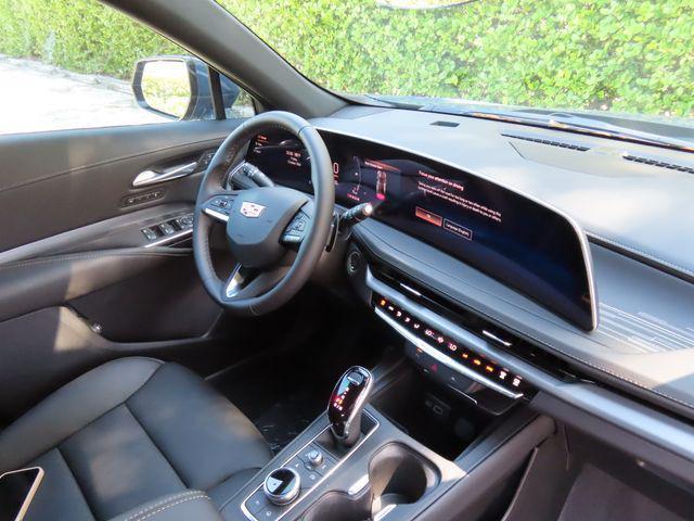 Photo of 2025 Deep Sea Metallic Cadillac XT4