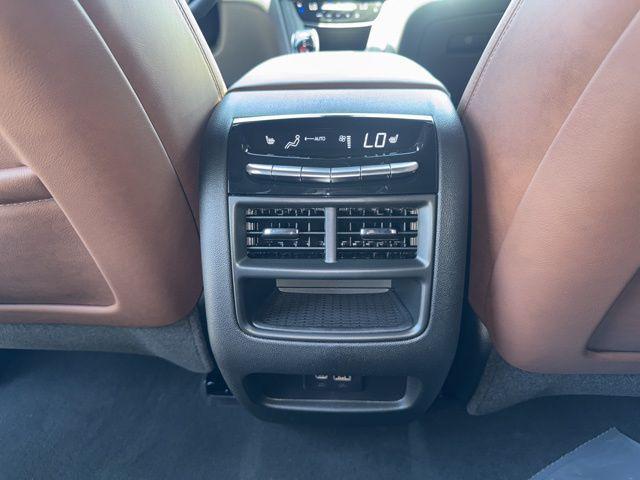 Photo of 2025 Emerald Lake Metallic Cadillac XT5