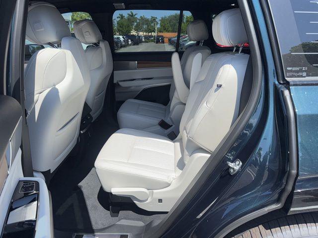 Photo of 2026 Emerald Lake Metallic Cadillac VISTIQ