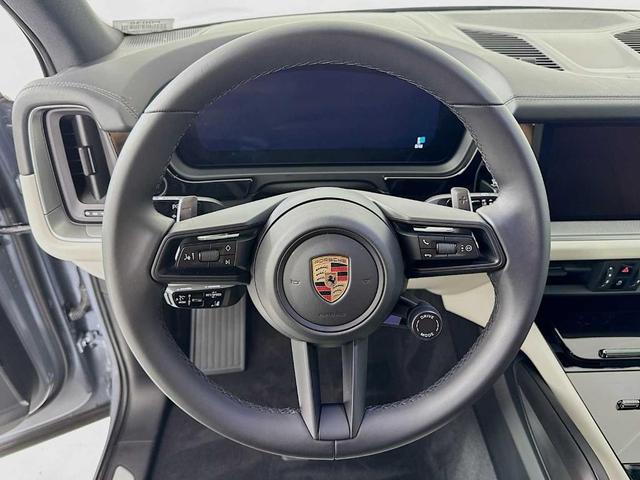 Photo of 2025 Arctic Grey Porsche Cayenne