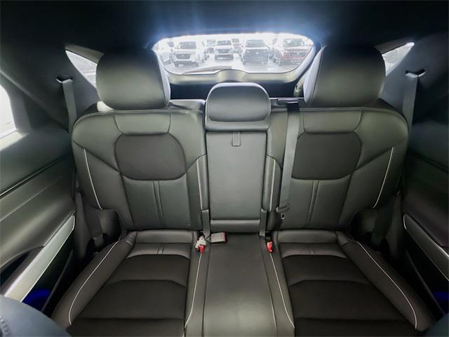 Photo of 2024 White Genesis GV70