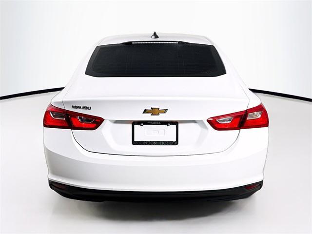 Photo of 2023 Summit White Chevrolet Malibu