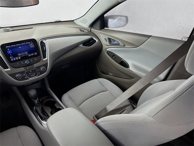 Photo of 2023 Summit White Chevrolet Malibu