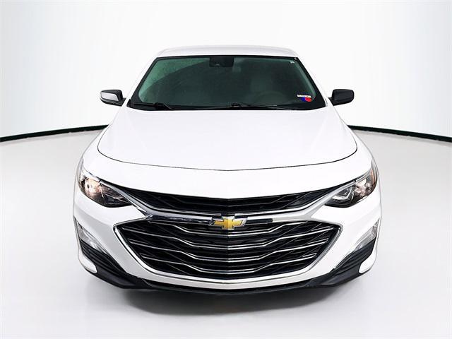 Photo of 2023 Summit White Chevrolet Malibu