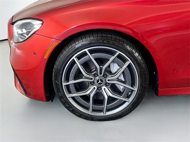 Photo of 2022 MANUFAKTUR Patagonia Red Metallic Mercedes-Benz E-Class