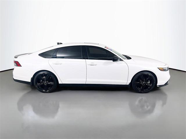Photo of 2023 Platinum White Pearl Honda Accord Hybrid