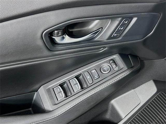 Photo of 2023 Platinum White Pearl Honda Accord Hybrid