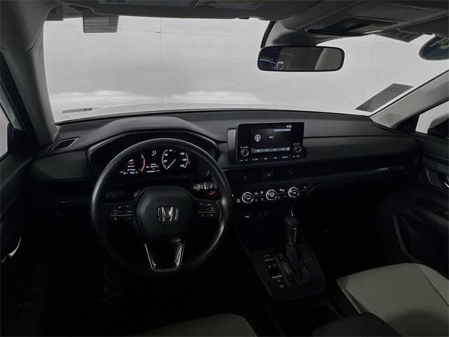 Photo of 2024 Platinum White Pearl Honda CR-V