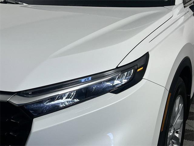 Photo of 2024 Platinum White Pearl Honda CR-V