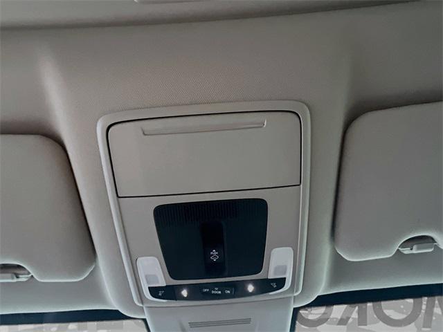 Photo of 2024 Platinum White Pearl Honda CR-V