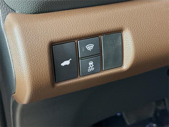 Photo of 2025 Crystal Black Pearl Honda Pilot