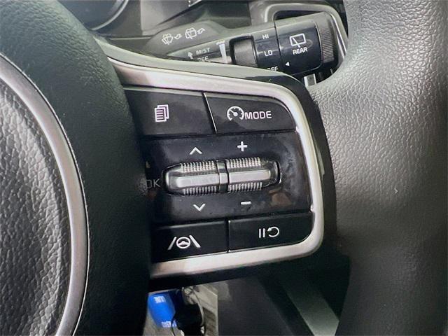 Photo of 2023 Glacial White Pearl Kia Sorento