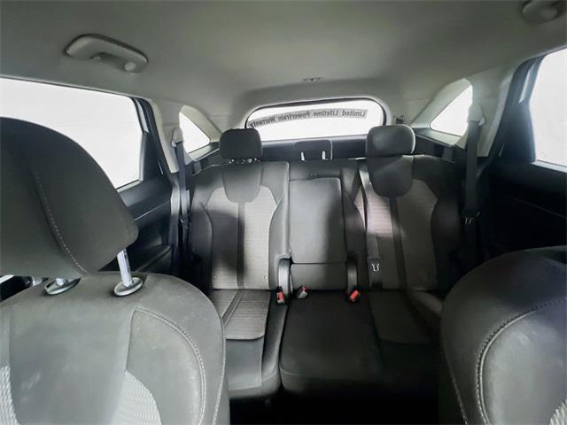 Photo of 2023 Glacial White Pearl Kia Sorento