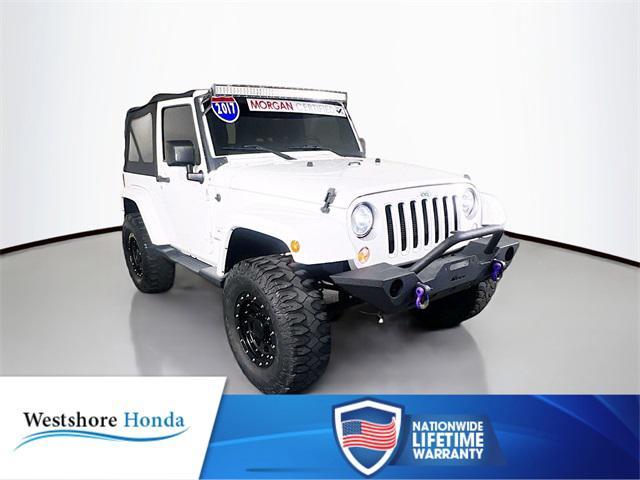 Photo of 2017 Bright White Clearcoat Jeep Wrangler