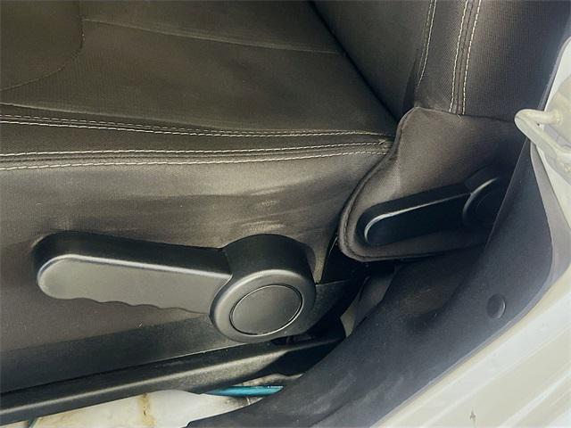 Photo of 2017 Bright White Clearcoat Jeep Wrangler