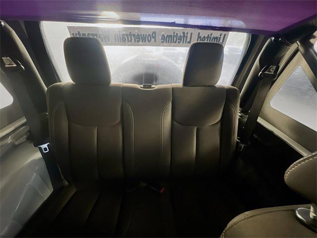 Photo of 2017 Bright White Clearcoat Jeep Wrangler