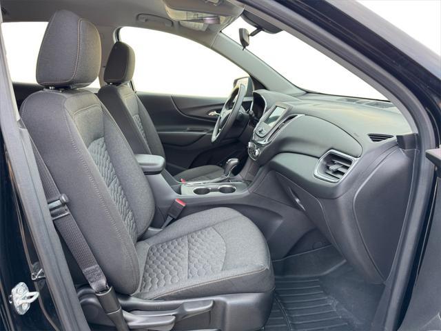 Photo of 2019 Mosaic Black Metallic Chevrolet Equinox