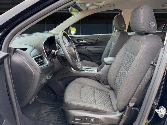 Photo of 2019 Mosaic Black Metallic Chevrolet Equinox