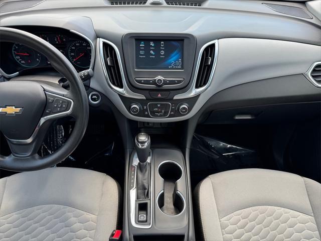 Photo of 2018 Storm Blue Metallic Chevrolet Equinox