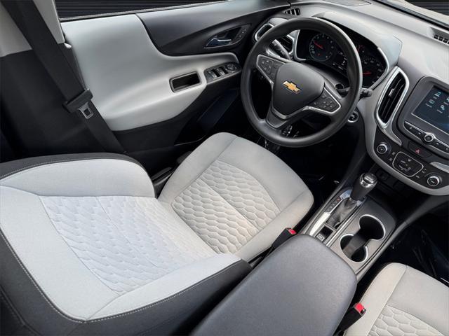 Photo of 2018 Storm Blue Metallic Chevrolet Equinox