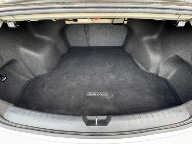 Photo of 2018 Symphony Silver Hyundai SONATA